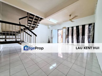 Taman Lestari Putra Seri Kembangan Selangor 2 sty landed house good number full loan , Selangor, Seri Kembangan