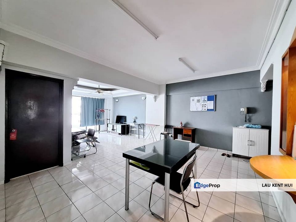 Vista Komanwel B Bukit Jalil Kuala Lumpur Nice Renovated unit Good location Walking to IMU and Sri Petaling LRT Station Below Bank Value, Kuala Lumpur, Bukit Jalil