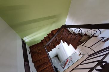 Jalan Bandar Kinrara 5