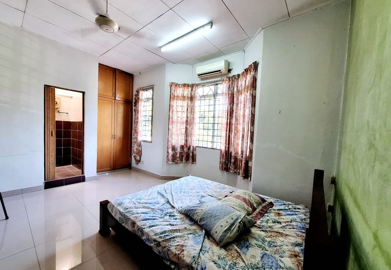 Jalan Bandar Kinrara 5