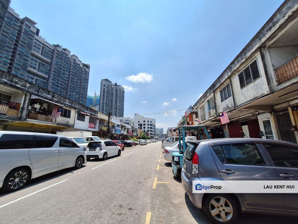 Salak South Garden Sungai Besi Kuala Lumpur Nice Location Facing Main Road, Kuala Lumpur, Sungai Besi