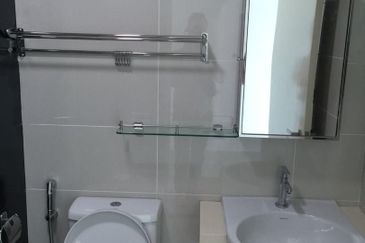 La Thea Residences @ 16 Sierra