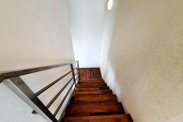 Taman Pinggiran Putra