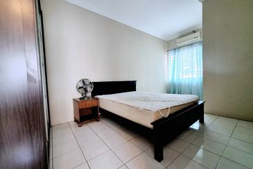 Taman Pinggiran Putra