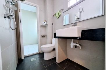 Taman Pinggiran Putra