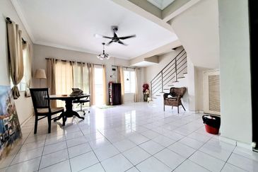 Taman Pinggiran Putra