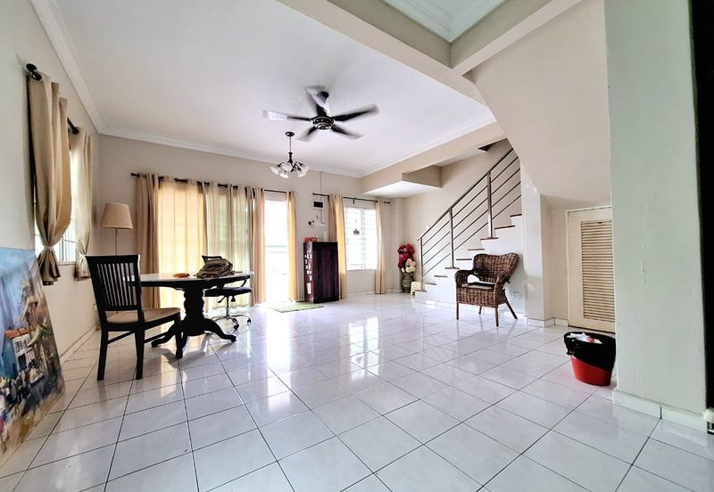 Taman Pinggiran Putra