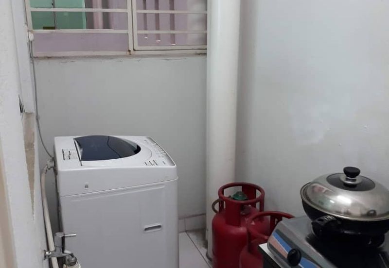 La Thea Residences @ 16 Sierra