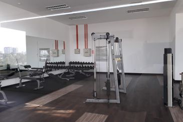 La Thea Residences @ 16 Sierra