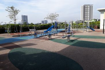 La Thea Residences @ 16 Sierra