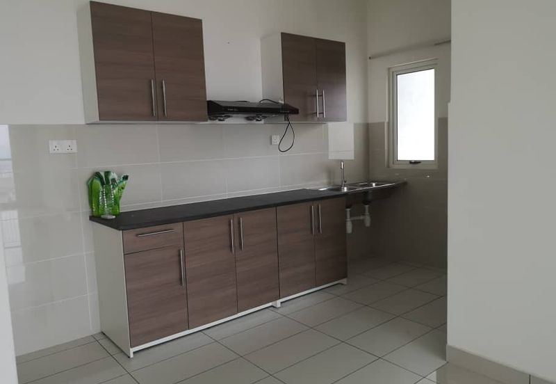 La Thea Residences @ 16 Sierra