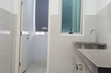 La Thea Residences @ 16 Sierra