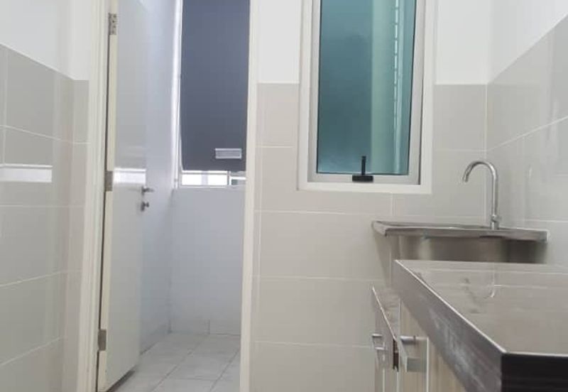 La Thea Residences @ 16 Sierra