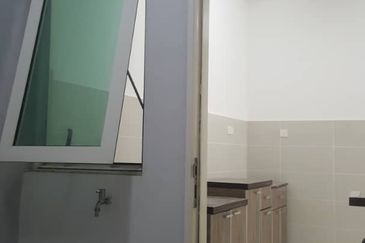 La Thea Residences @ 16 Sierra