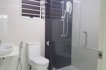 La Thea Residences @ 16 Sierra