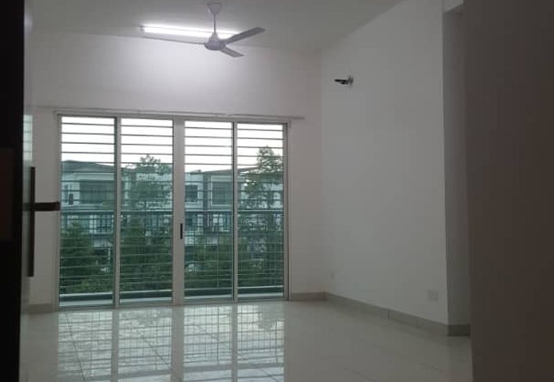 La Thea Residences @ 16 Sierra