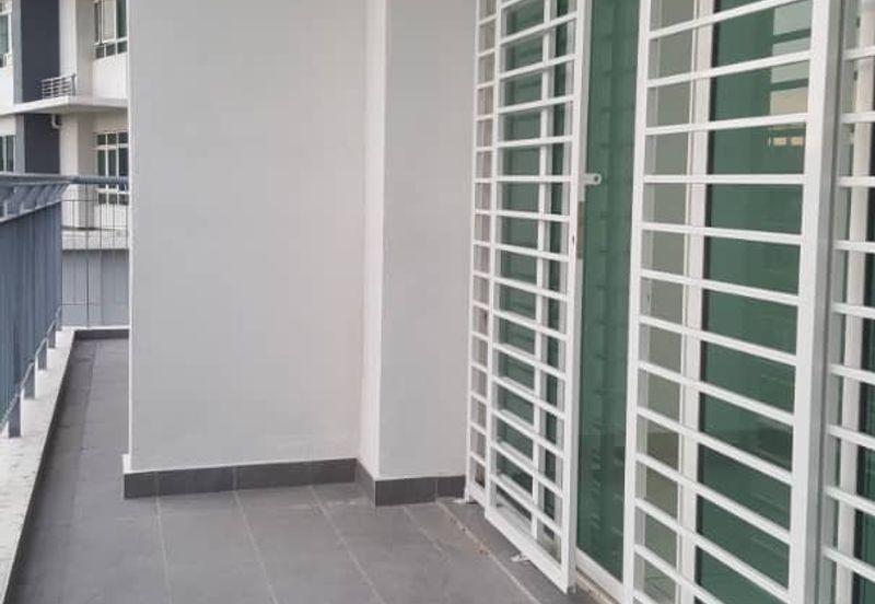 La Thea Residences @ 16 Sierra