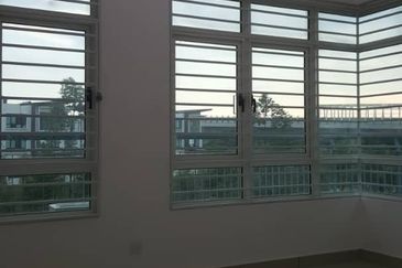 La Thea Residences @ 16 Sierra