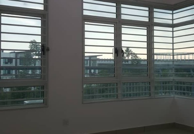 La Thea Residences @ 16 Sierra