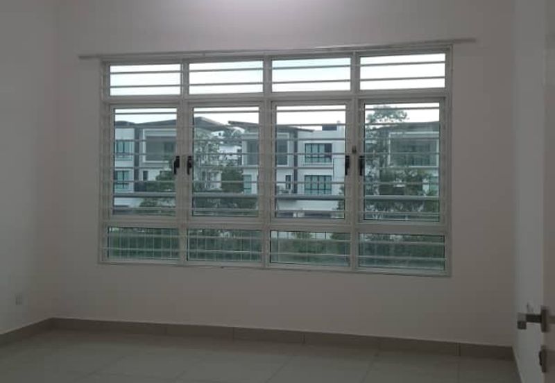 La Thea Residences @ 16 Sierra