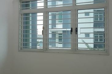 La Thea Residences @ 16 Sierra