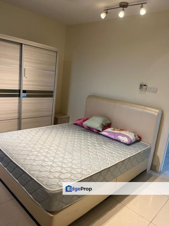 Puncak Damansara Fully Furnished Fully renovated , Selangor, Kayu Ara