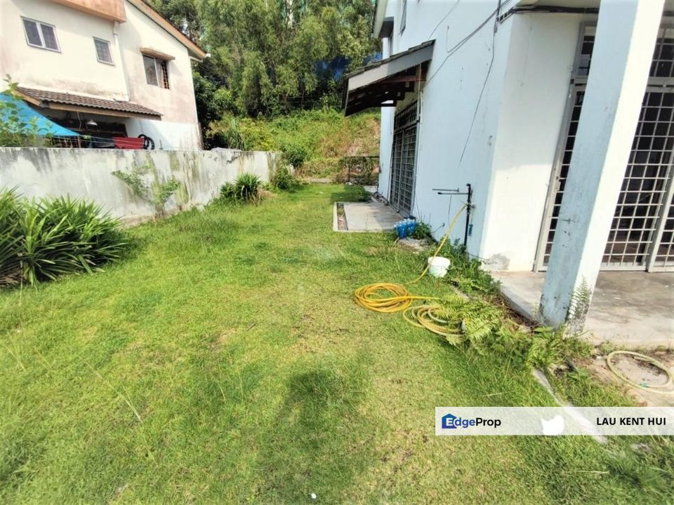 Taman Equine Seri Kembangan Selangor End Lot (52X 75 SQFT), 2.5 Sty Landed, Selangor, Seri Kembangan