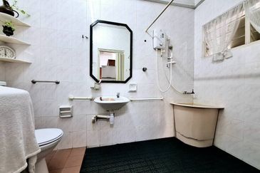 Happy Garden (Taman Gembira)