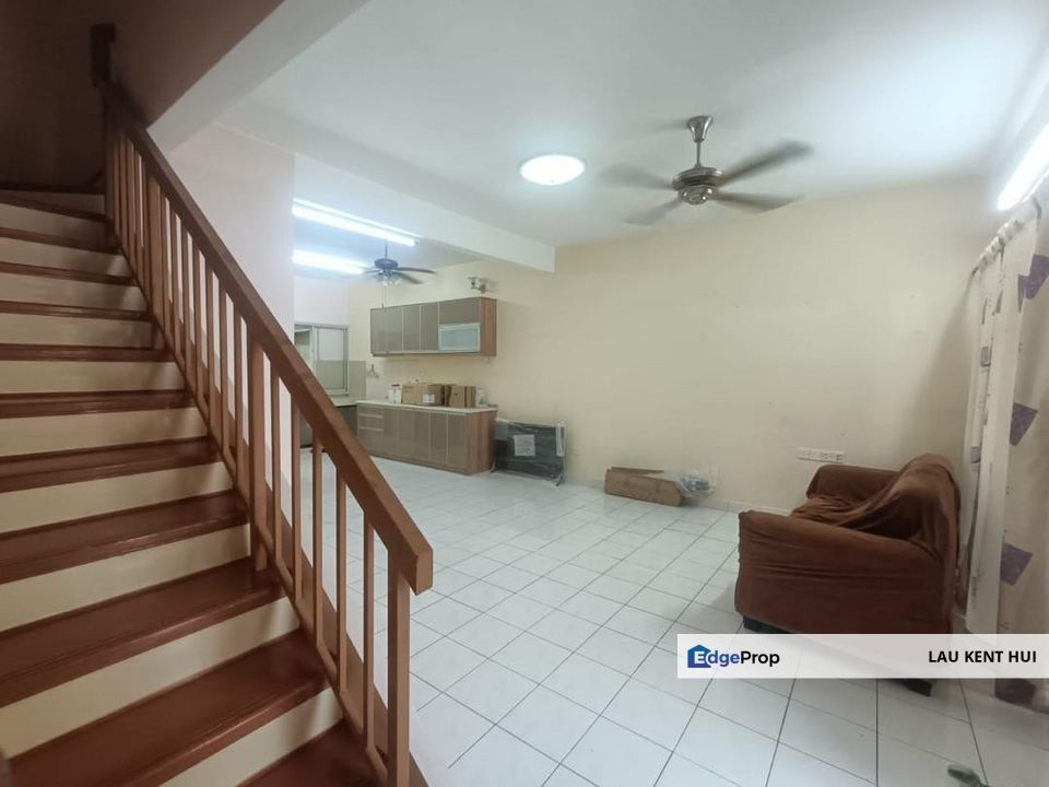 Taman Pinggiran Putra Seri Kembangan Selangor Fully Extended Renovated Move In condition, Selangor, Seri Kembangan