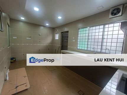 Taman Pinggiran Putra Seri Kembangan Selangor Fully Extended Renovated Move In condition, Selangor, Seri Kembangan