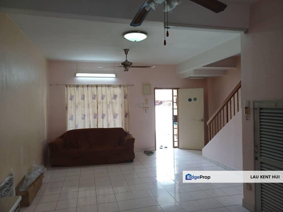 Taman Pinggiran Putra Seri Kembangan Selangor Fully Extended Renovated Move In condition, Selangor, Seri Kembangan