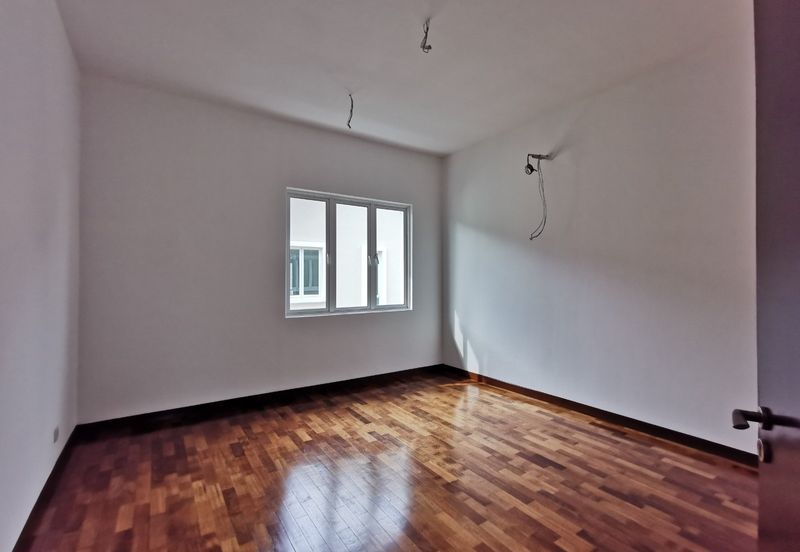 Villa Heights @ Equine Park