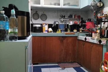 Endah Regal Condominium