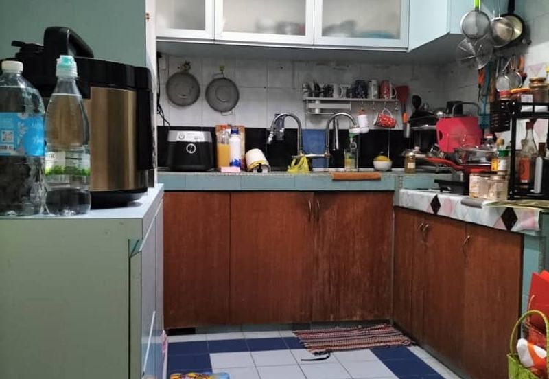 Endah Regal Condominium