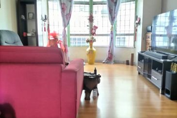 Endah Regal Condominium