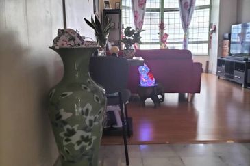 Endah Regal Condominium