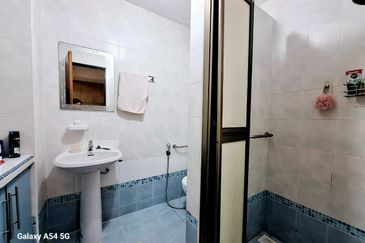 Taman Impian Indah (Paragon Heights)