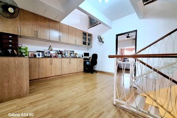 Taman Impian Indah (Paragon Heights)