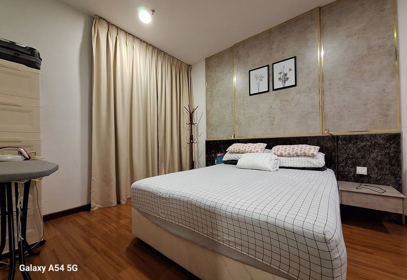 I Residence @ I City