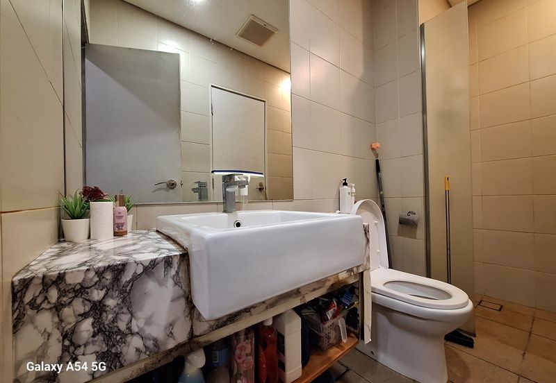 I Residence @ I City