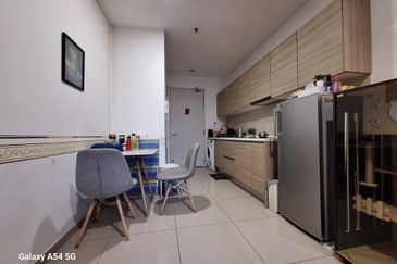 I Residence @ I City