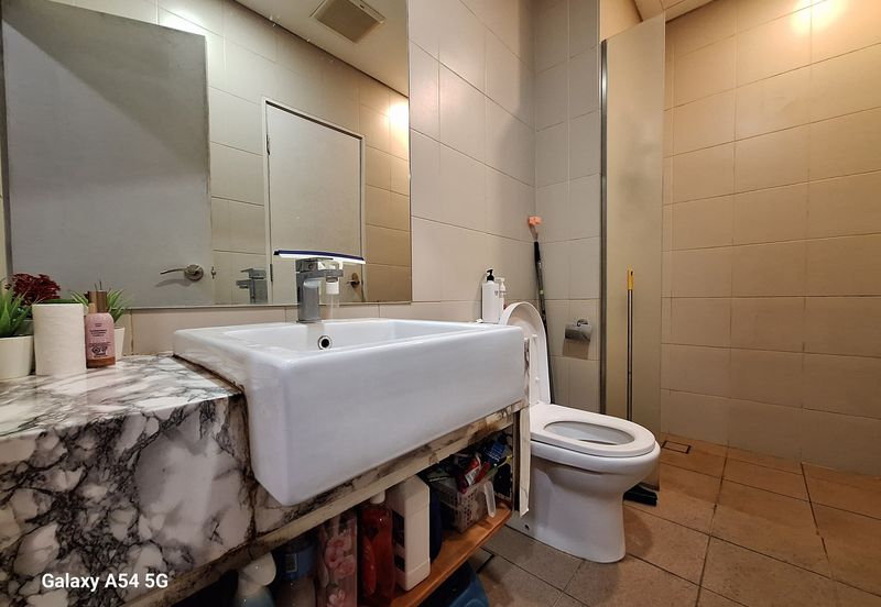 I Residence @ I City