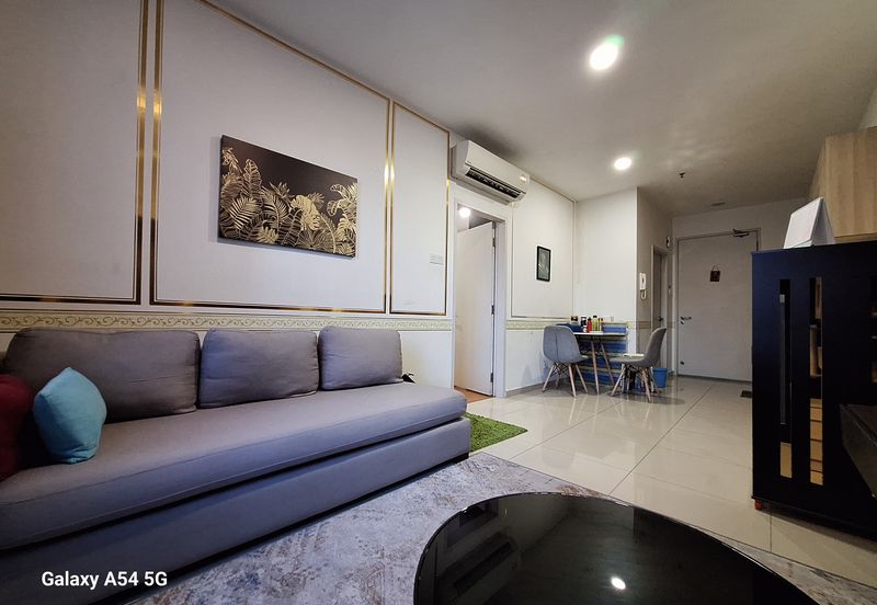 I Residence @ I City