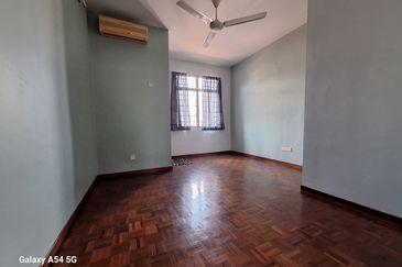 Pusat Bandar Putra Permai