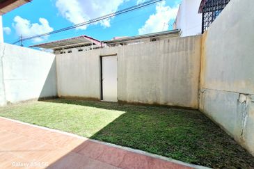 Pusat Bandar Putra Permai