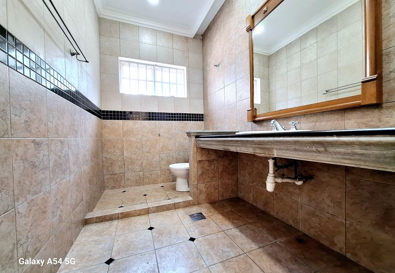 Jalan Equine, Taman Equine