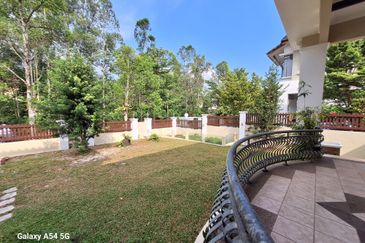 Jalan Equine, Taman Equine