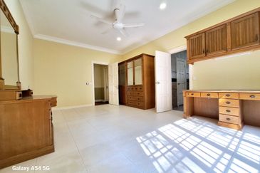 Jalan Equine, Taman Equine