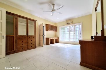 Jalan Equine, Taman Equine