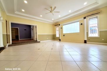 Jalan Equine, Taman Equine